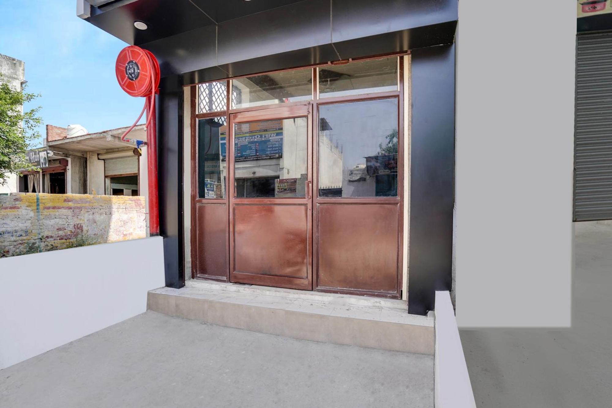 Hotel O The Moon Bareilly Εξωτερικό φωτογραφία