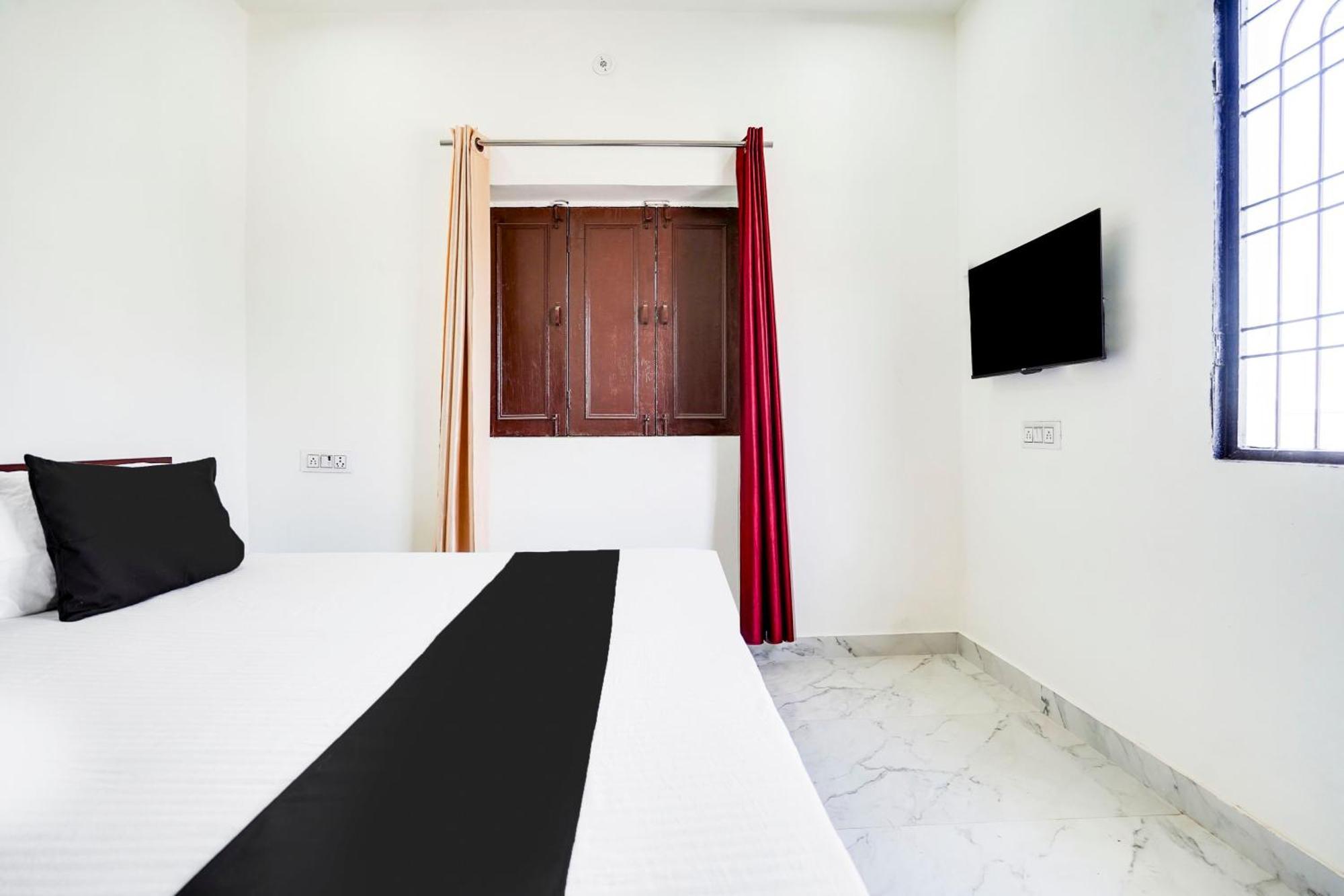 Hotel O The Moon Bareilly Εξωτερικό φωτογραφία