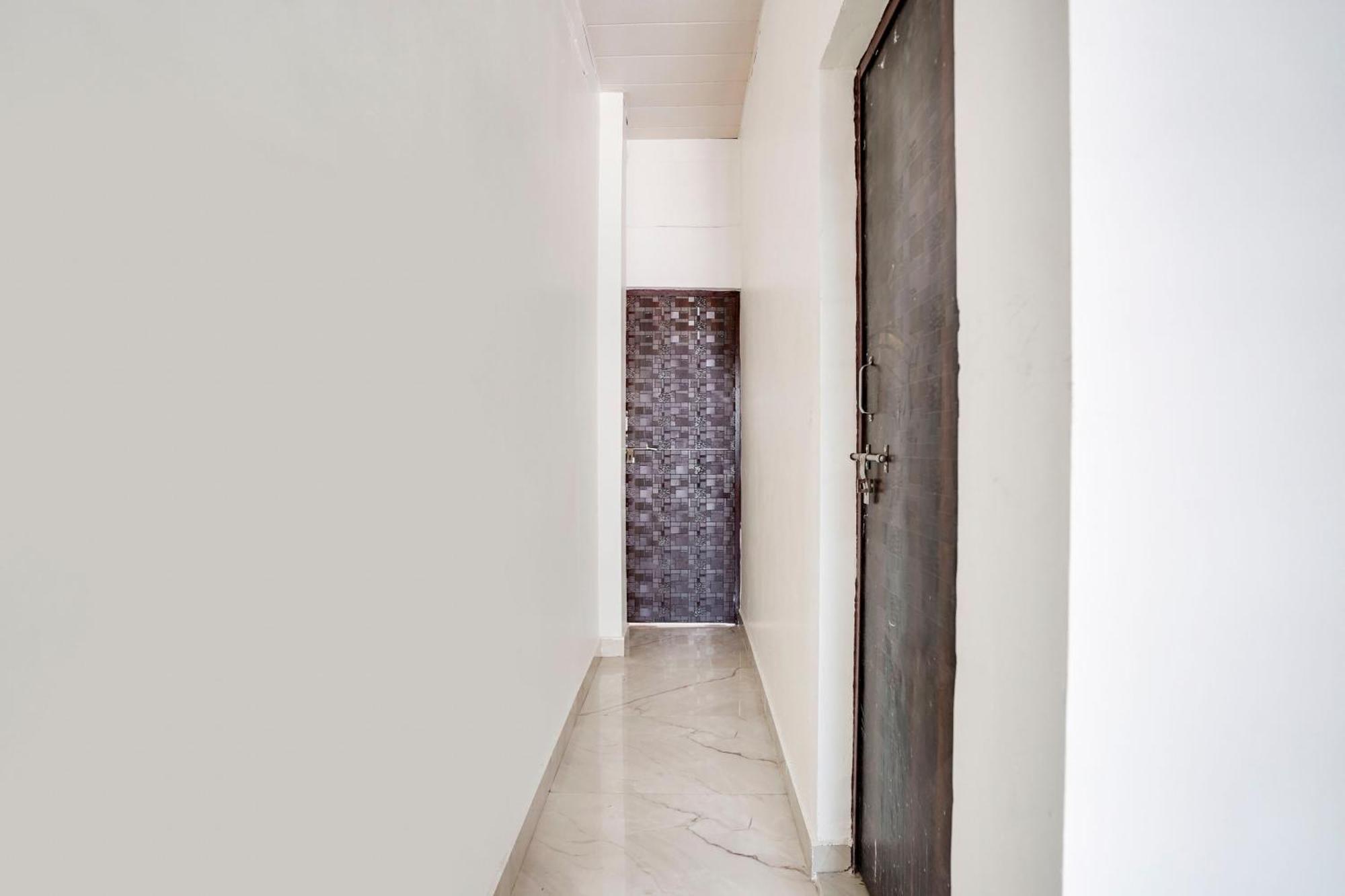 Hotel O The Moon Bareilly Εξωτερικό φωτογραφία
