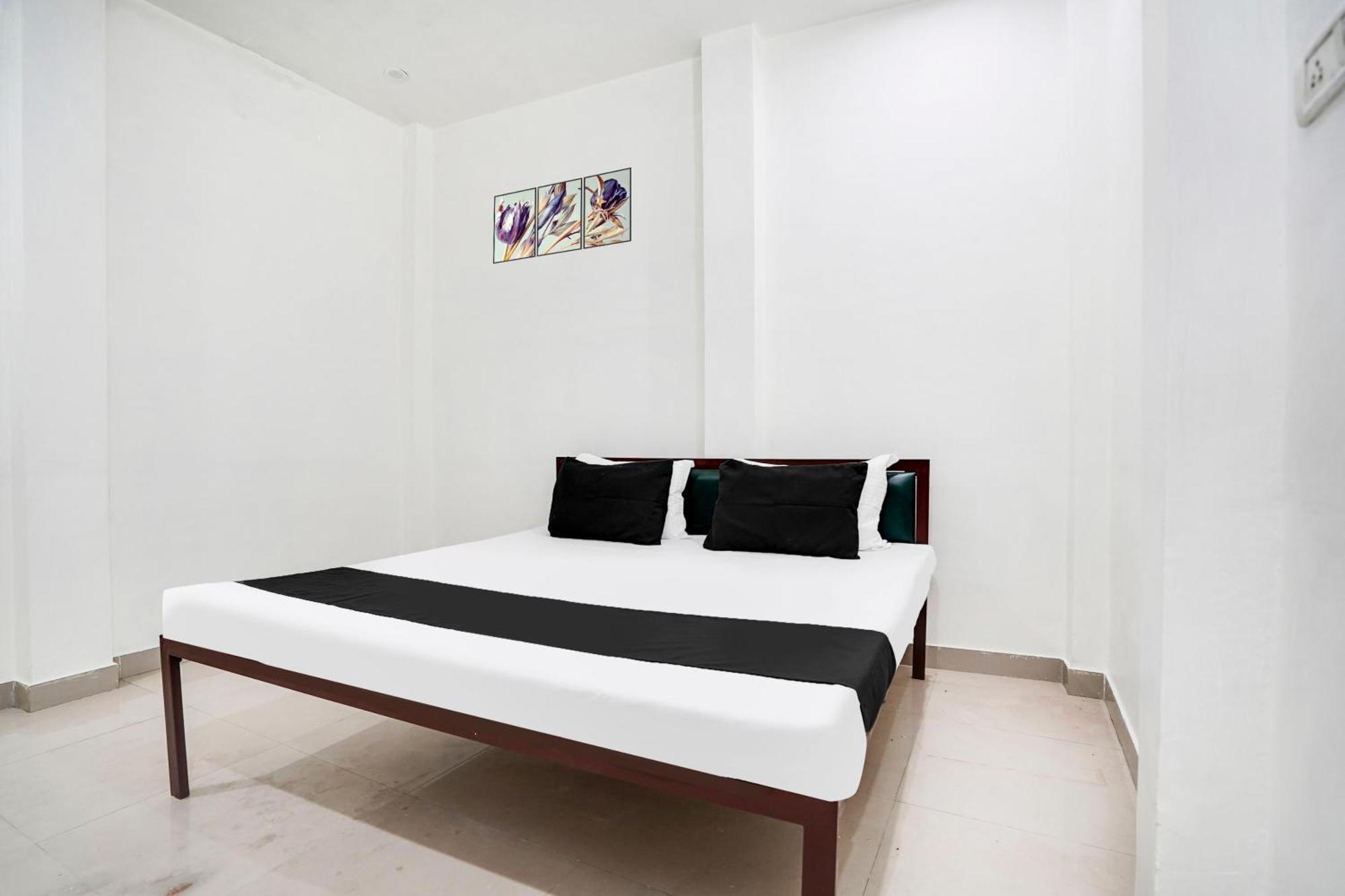 Hotel O The Moon Bareilly Εξωτερικό φωτογραφία