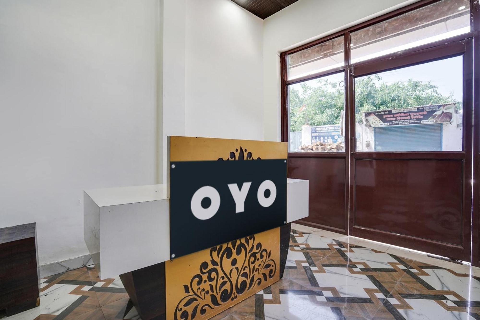 Hotel O The Moon Bareilly Εξωτερικό φωτογραφία