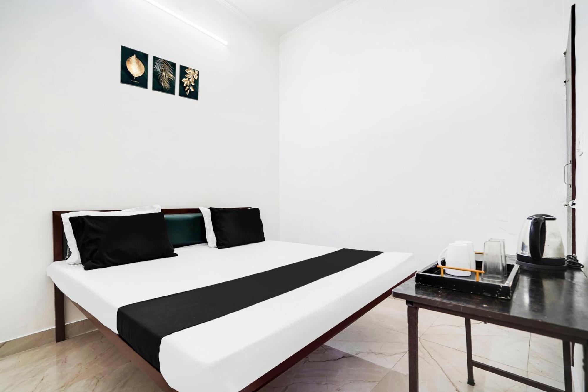 Hotel O The Moon Bareilly Εξωτερικό φωτογραφία