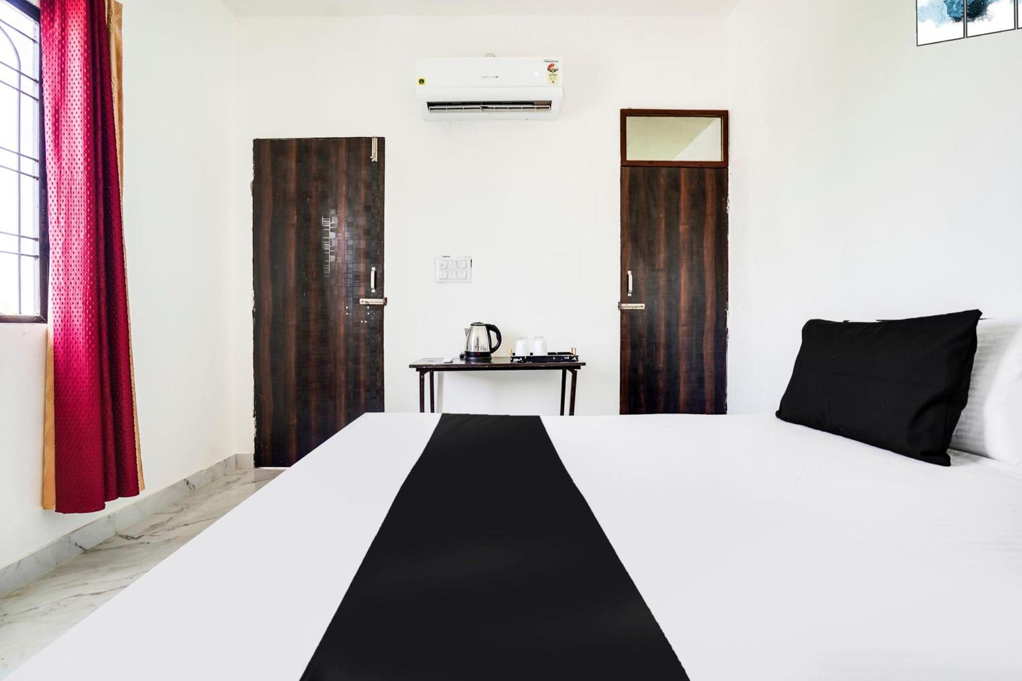 Hotel O The Moon Bareilly Εξωτερικό φωτογραφία