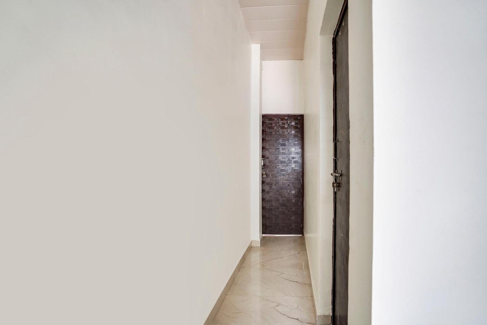 Hotel O The Moon Bareilly Εξωτερικό φωτογραφία