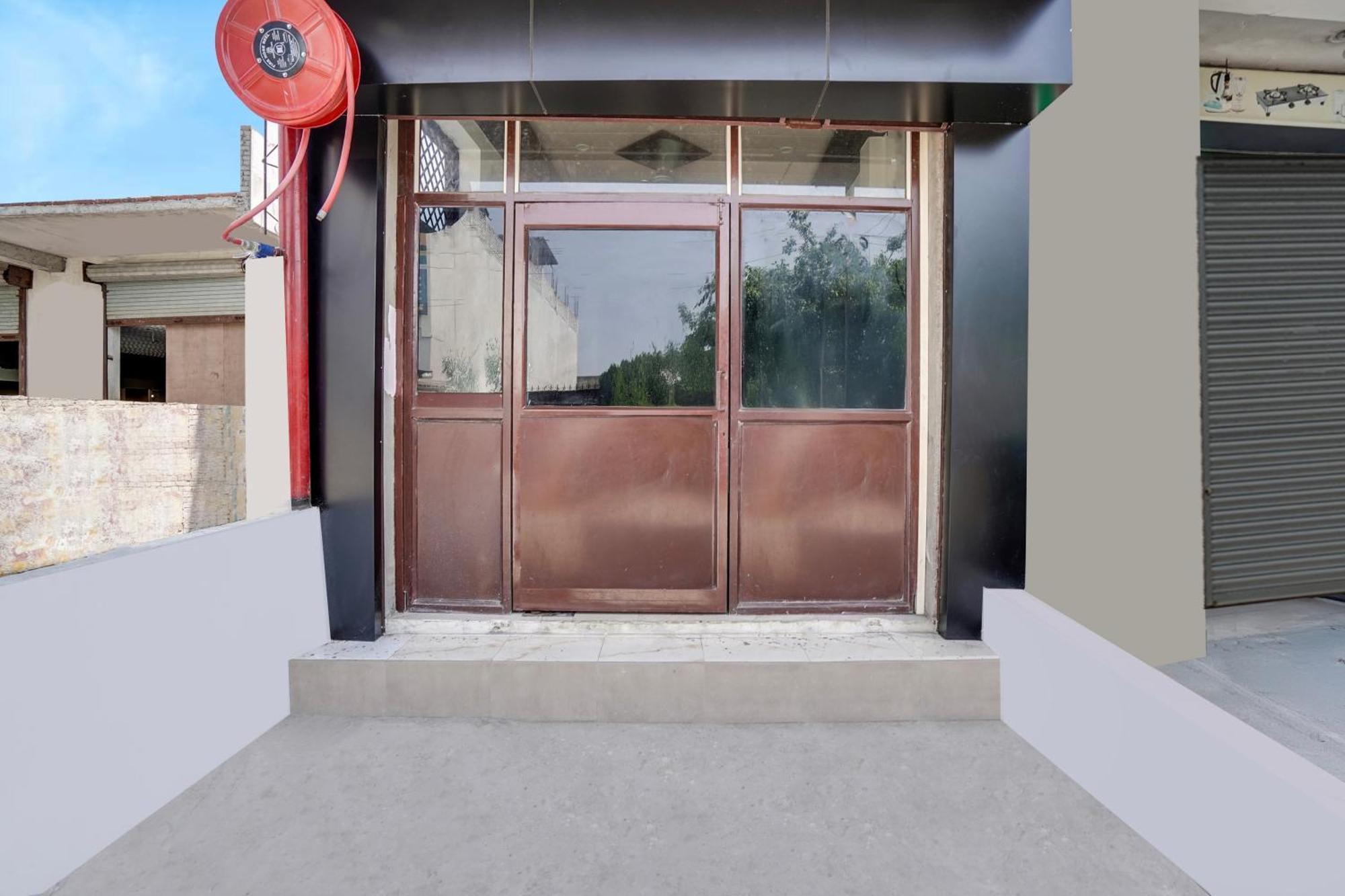 Hotel O The Moon Bareilly Εξωτερικό φωτογραφία